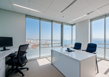 Kahramanlar ofis temizliği